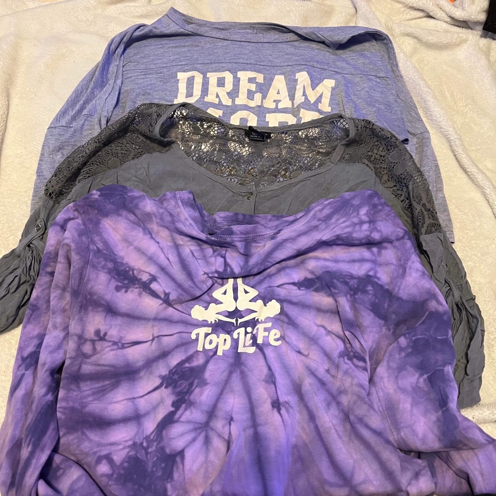 Womens long sleeves size medium